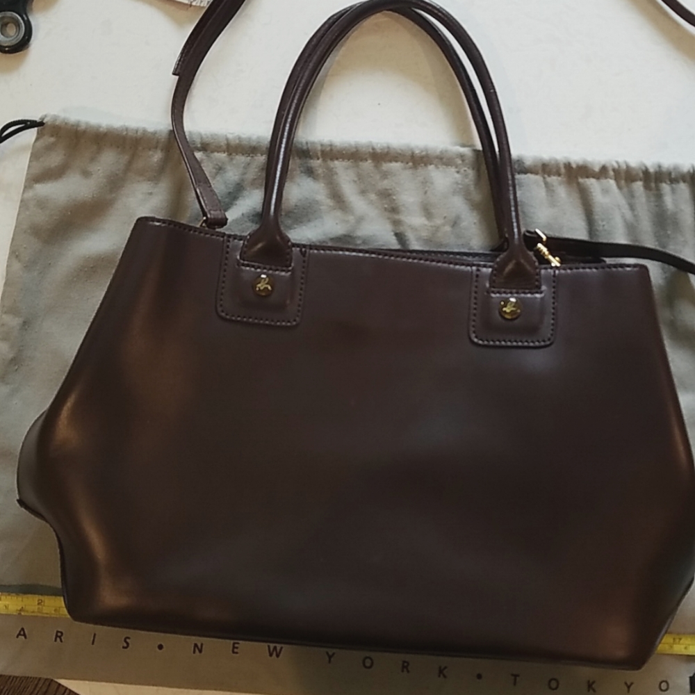 Agnes B brown leather voyager purse handbag.